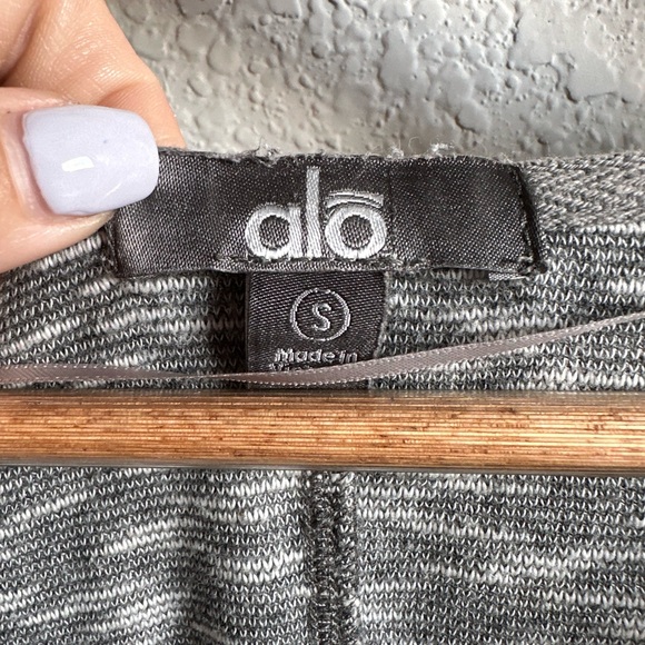 Alo Cowl Neck Space Dyed Hooded Pullover Top Sz: Small - Picture 5 of 7